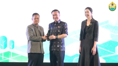 ร่วมเป็นเกียรติในงานสัมมนา "5 ปี สคทช. ... พารามิเตอร์รูปภาพ 1